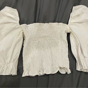 WHITE RUFFLE CROPPED BLOUSE